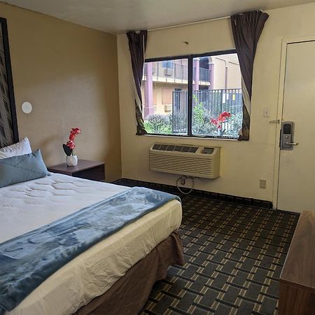 Southern Comfort Hotel Tulsa Zewnętrze zdjęcie